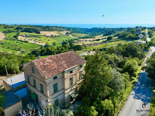 Qlistings Historical Farmhouse 1900c.a., Altidona, Italy image 3